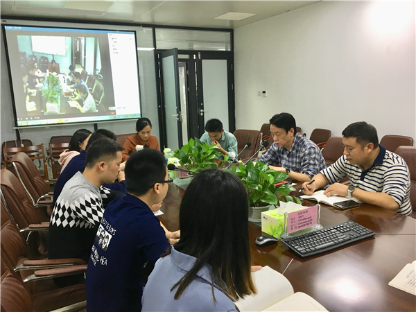 全员一心齐奋进,纪律严明促发展 ——广西AG尊时凯龙人生就党支部学习《中国共产党纪律处分条例》