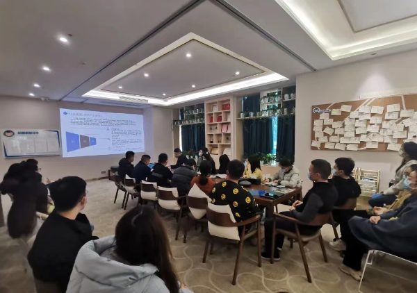 AG尊时凯龙人生就青学堂 | “成长多选题? ”再生资源行业知识分享会顺利举办